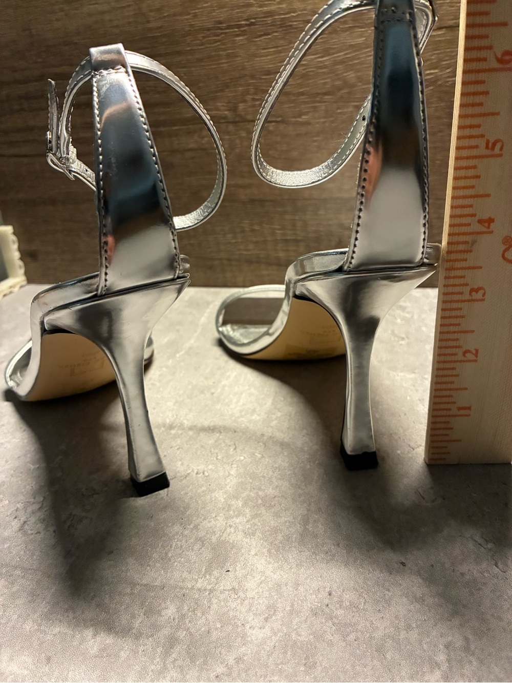 Marc Fisher Silver Square-Toe Ankle-Strap Heels 8.5 - Picture 6 of 7